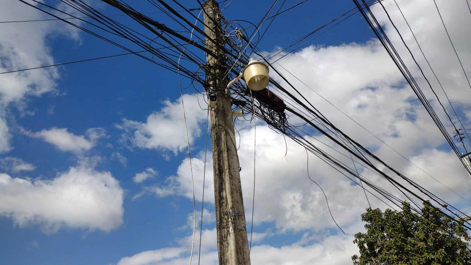 Cables de eléctricidad robados en localidad de Santiago <br>