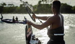VIDEO | Deury Corniel establece récord de Wing Foil en República Dominicana