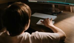 Un 10 % de jóvenes británicos ha visto porno a los 9 años, según un estudio