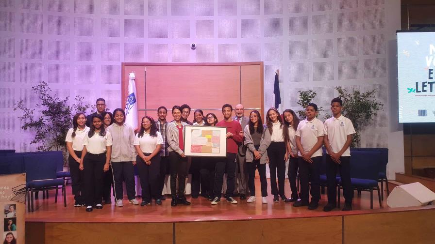 Presentan Mi voz en letras, doce historias de adolescentes escritas por adolescentes Presentan Mi voz en letras, doce historias de adolescentes escritas por adolescentes