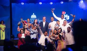 Gobierno reconoce a m&aacute;s de 20 j&oacute;venes en Premio Nacional de la Juventud