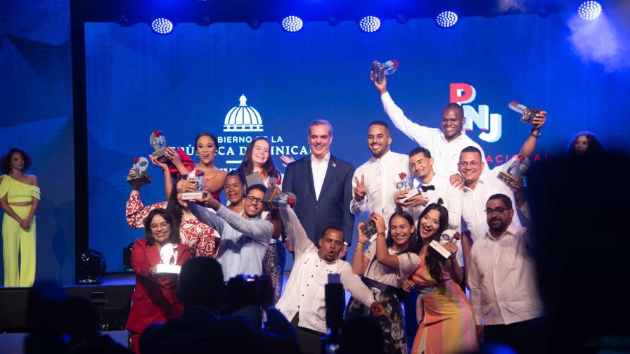 Gobierno reconoce a más de 20 jóvenes en Premio Nacional de la Juventud