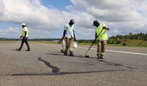 Temblor provoca grieta en aeropuerto Joaqu&iacute;n Balaguer