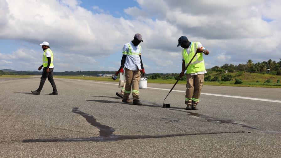 Temblor provoca grieta en aeropuerto Joaquín Balaguer