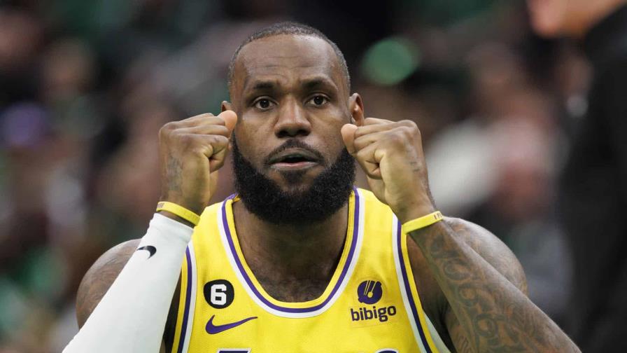 LeBron: Estoy feliz de estar unido a algunos de los mejores de la historia