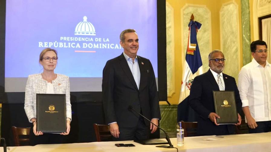 República Dominicana y Canadá firman acuerdo de cielos abiertos República Dominicana y Canadá firman acuerdo de cielos abiertos