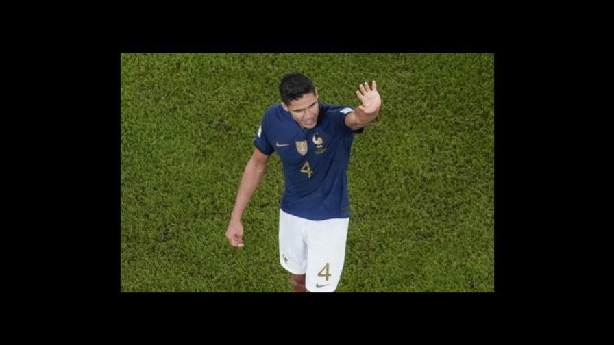 Varane se retira de la selección francesa tras una década