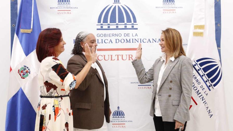 Ministra de Cultura juramenta Rafelito Mirabal y a Chiqui Checo en sus nuevos cargos Ministra de Cultura juramenta Rafelito Mirabal y a Chiqui Checo en sus nuevos cargos