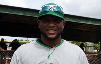 Manny García renuncia al puesto de gerente en las Estrellas Orientales