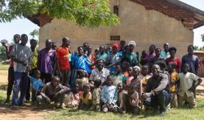 A sus 68 años, hombre tiene 102 hijos y 578 nietos