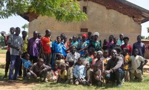 A sus 68 años, hombre tiene 102 hijos y 578 nietos