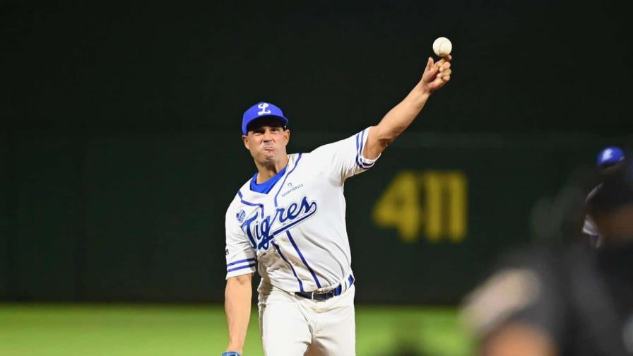 Licey sale detrás de la corona 22 de la República Dominicana y la onceava propia Licey sale detrás de la corona 22 de la República Dominicana y la onceava propia