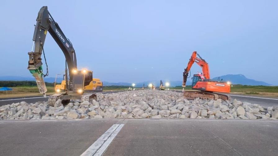 Anuncian segunda fase del mantenimiento a la pista de aterrizaje del aeropuerto de Puerto Plata