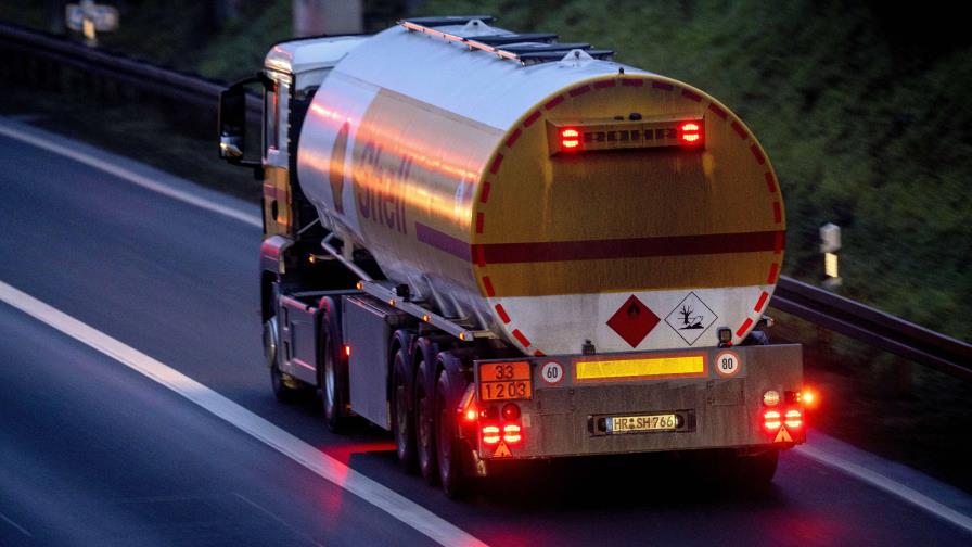 Europa llega a acuerdo para limitar precio de diésel ruso