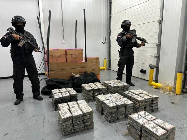 Ocupan 320 paquetes de droga en Caucedo y San Pedro de Macorís