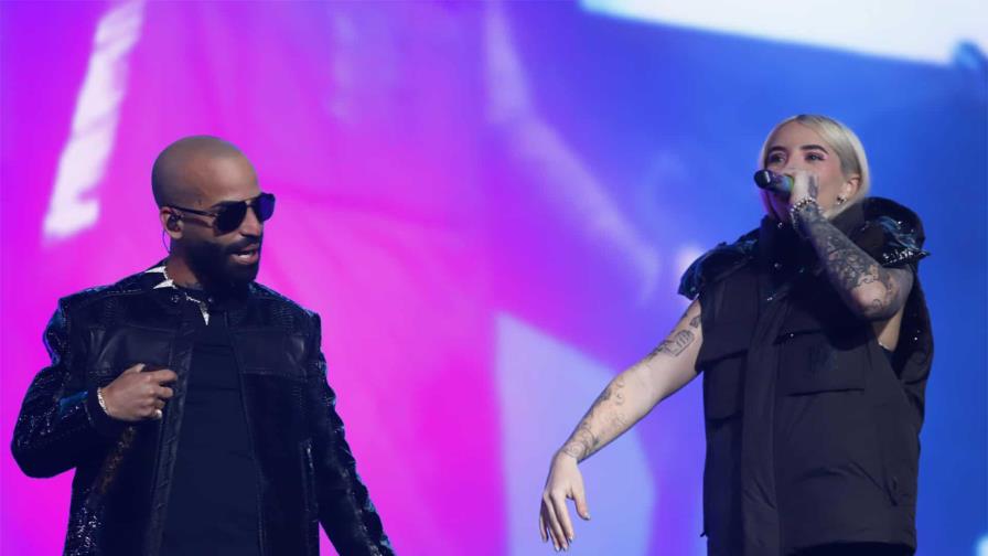 Arcángel ofrece en Puerto Rico primer concierto dedicado a fallecido hermano