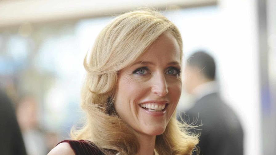 Gillian Anderson quiere que las mujeres le confiesen sus fantasías sexuales Gillian Anderson quiere que las mujeres le confiesen sus fantasías sexuales