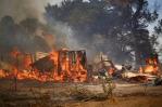Asciende a 12 el número de muertos en virulentos incendios de Chile