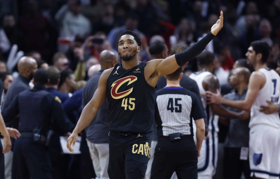 VIDEO | La NBA suspende a Brooks y multa a Mitchell por altercado en Grizzlies-Cavs