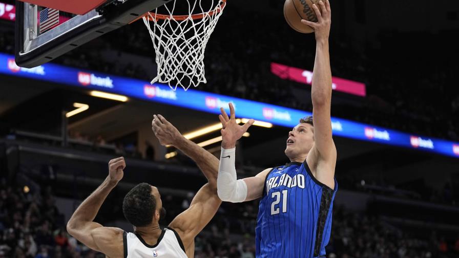 VIDEO | Magic derrota a Timberwolves tras riña