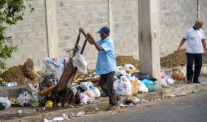 Vertederos improvisados afectan calles de Santo Domingo Oeste