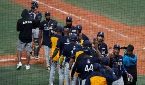 VIDEO | Curazao impone la ley desde el montículo y vence a Panamá