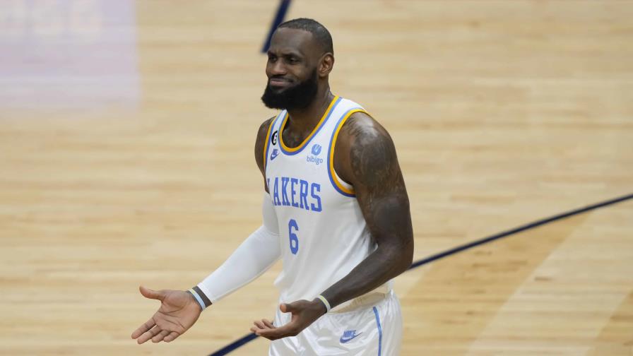 James se acerca a récord de NBA, pero Lakers caen ante Pelicans