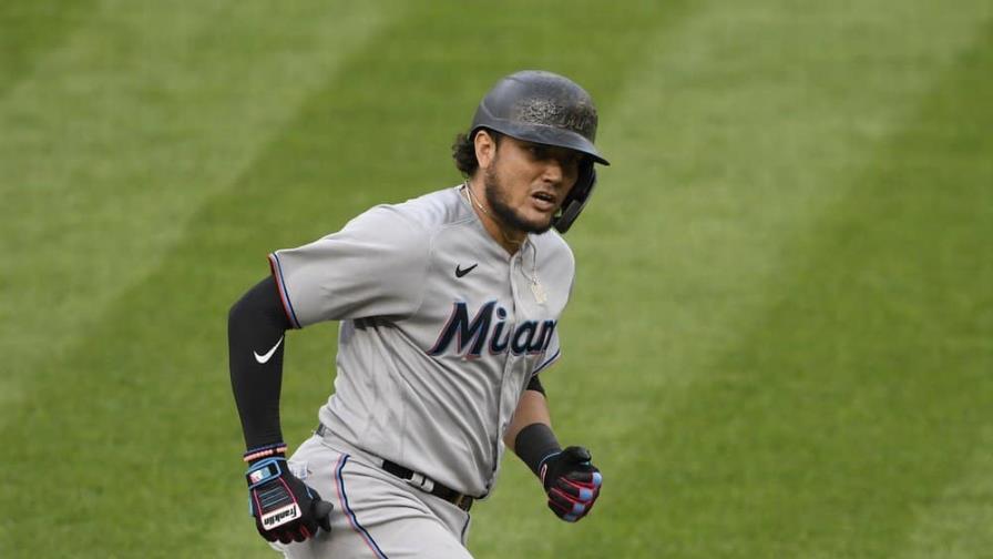 Dodgers contratan a Rojas por 1 año y 6 millones Dodgers contratan a Rojas por 1 año y 6 millones