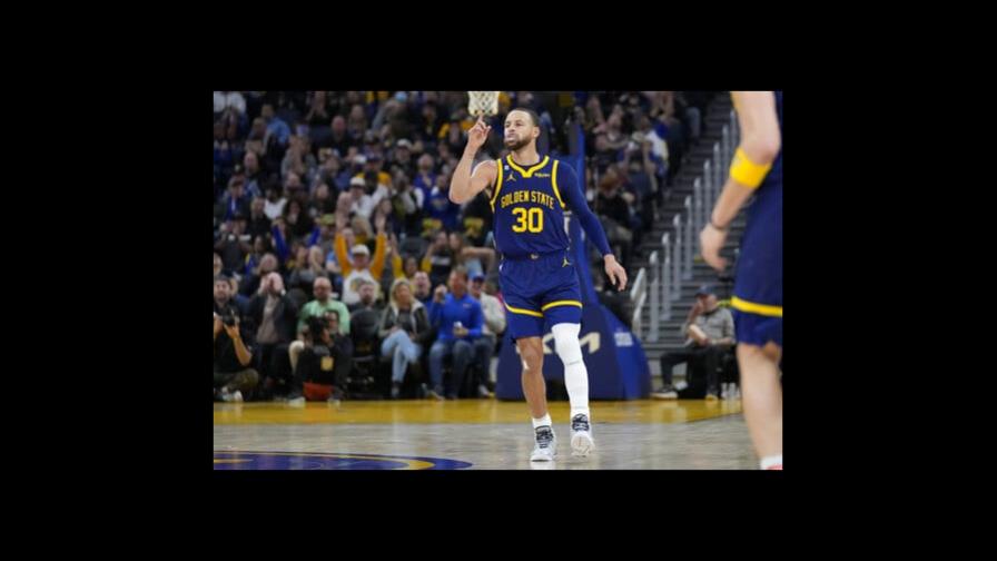 Video | Curry se lastima en el triunfo de Warriors sobre Mavs Video | Curry se lastima en el triunfo de Warriors sobre Mavs