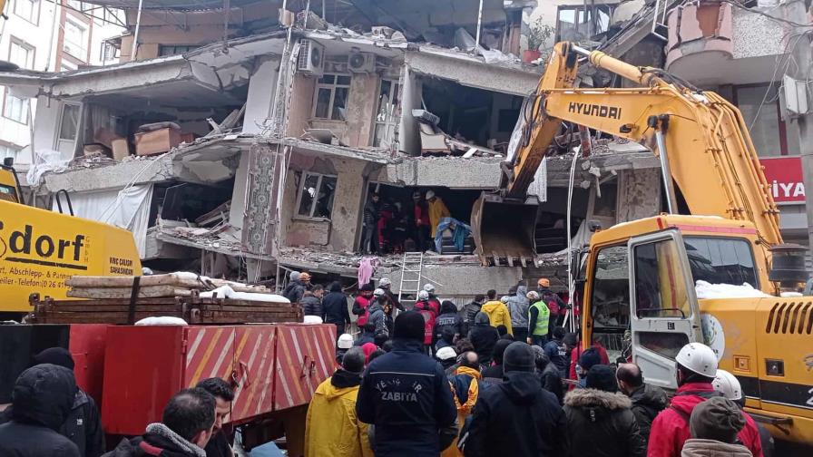 Bruselas coordina el envío de equipos de rescate tras el terremoto de Turquía