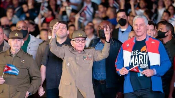 Raúl Castro y Miguel Díaz-Canel, entre candidatos al nuevo Parlamento de Cuba