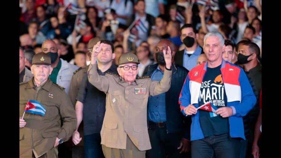 Raúl Castro y Miguel Díaz-Canel, entre candidatos al nuevo Parlamento de Cuba