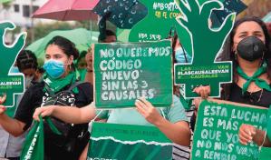 Precandidato presidencial de Alianza País asegura urge aprobar tres causales del aborto
