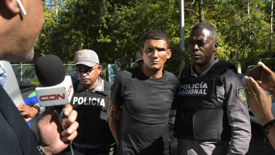 Policía Nacional detiene a limpiavidrios que agredió joven en Los Prados