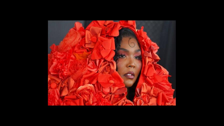 Lizzo y Doja Cat roban miradas en la alfombra de los Premios Grammy