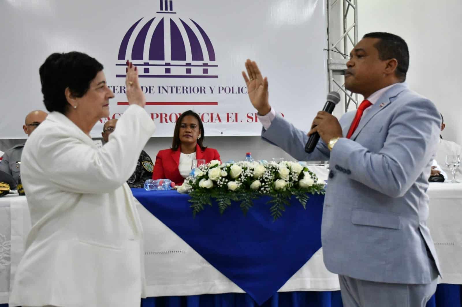 Juramentación en El Seibo. 