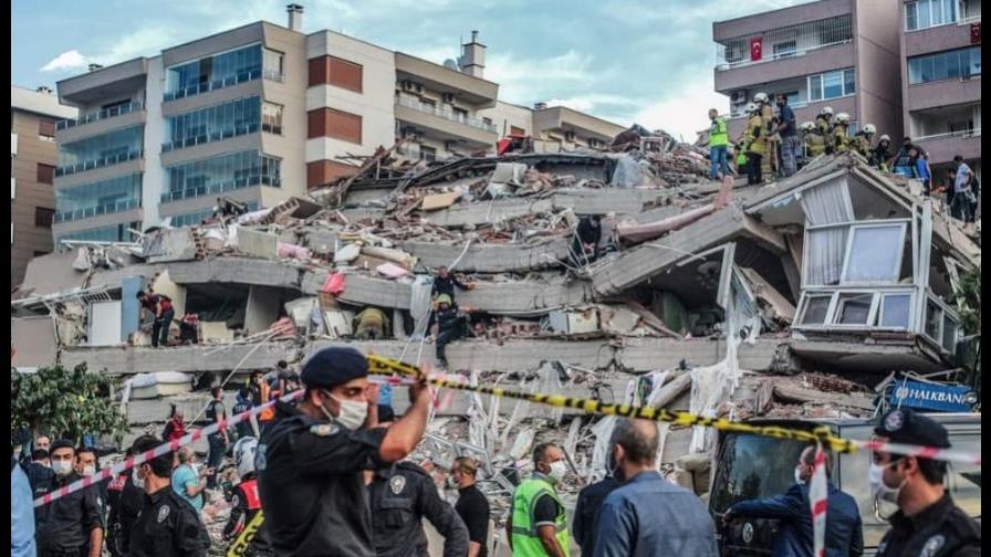 Países envían ayudas a Turquía y Siria como muestra de solidaridad tras terremoto de 7.7 grados