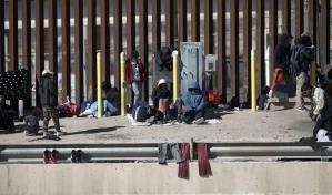Asesinan a pedradas a dos migrantes cuando intentaban cruzar muro de Tijuana hacia EEUU