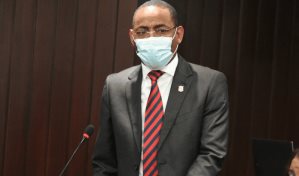 Diputado Carlos Sánchez y otros dos militantes salen del PLD