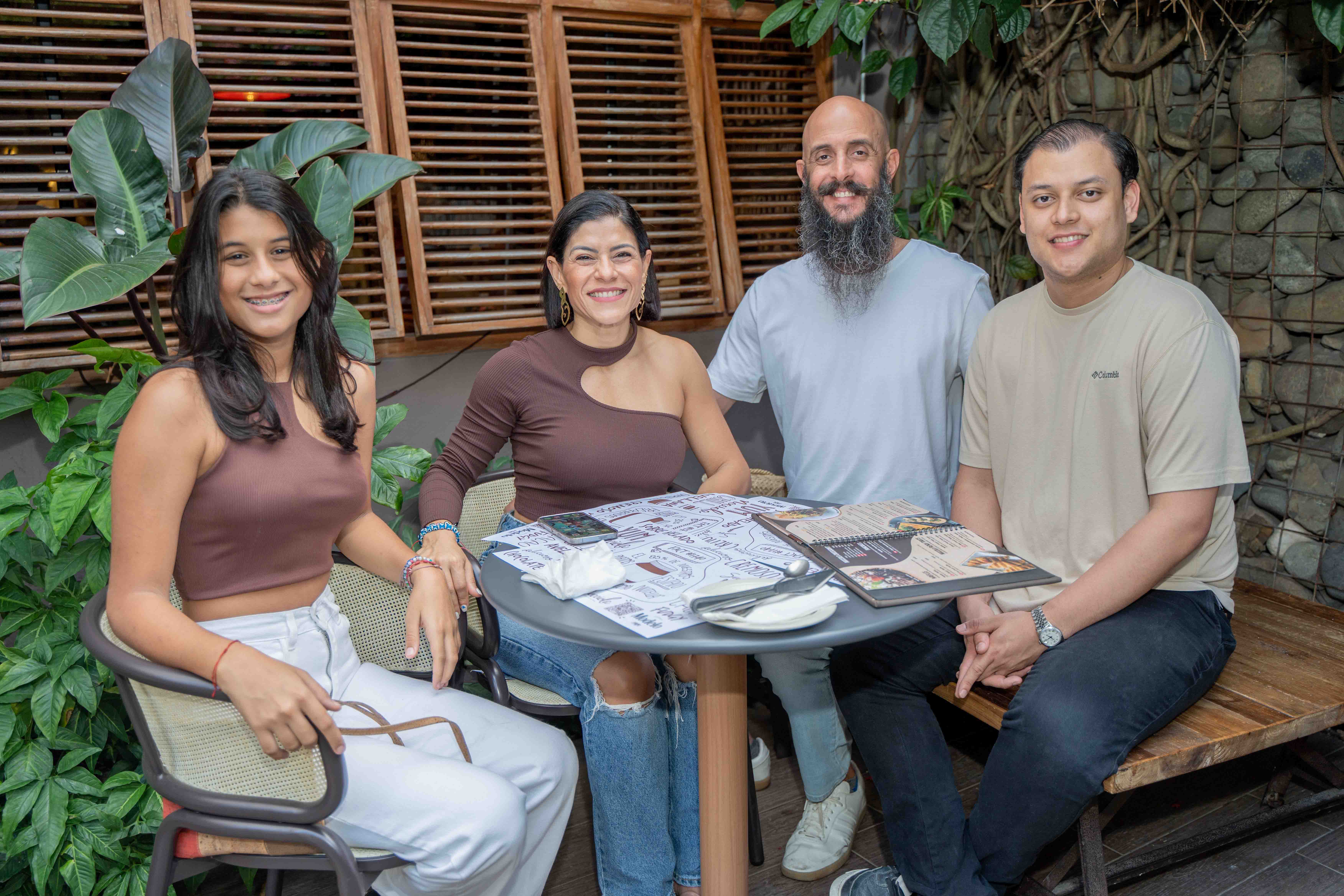 Adriana Guerrero, Alejandra Ortiz, Otto Guerrero y Alejandro Guerrero.