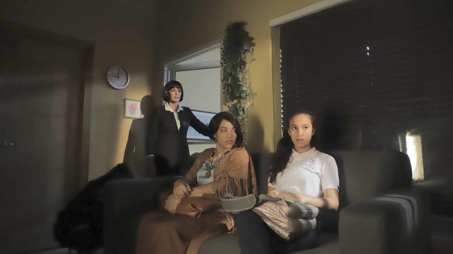 La película “Sola a los 40’s” de Ángel Muñiz será estrenada por Color Visión