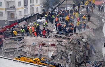 La ONU anuncia una primera ayuda de 25 millones de dólares por terremotos