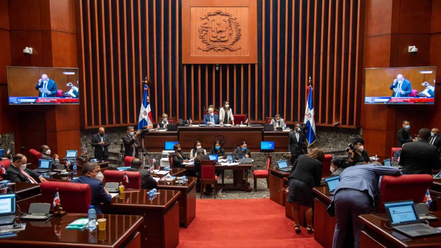 Senado aprueba en segunda lectura el Código Penal sin las tres causales del aborto