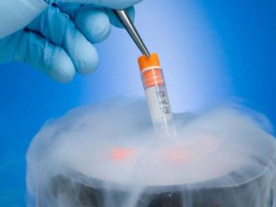 Hombre procrea más de 500 niños donando esperma