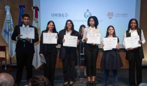 La Fundaci&oacute;n Farach y el Colegio Loyola Santo Domingo celebran la segunda edici&oacute;n intercolegial de los Premios a la Oratoria Alejandro Farach Cruz