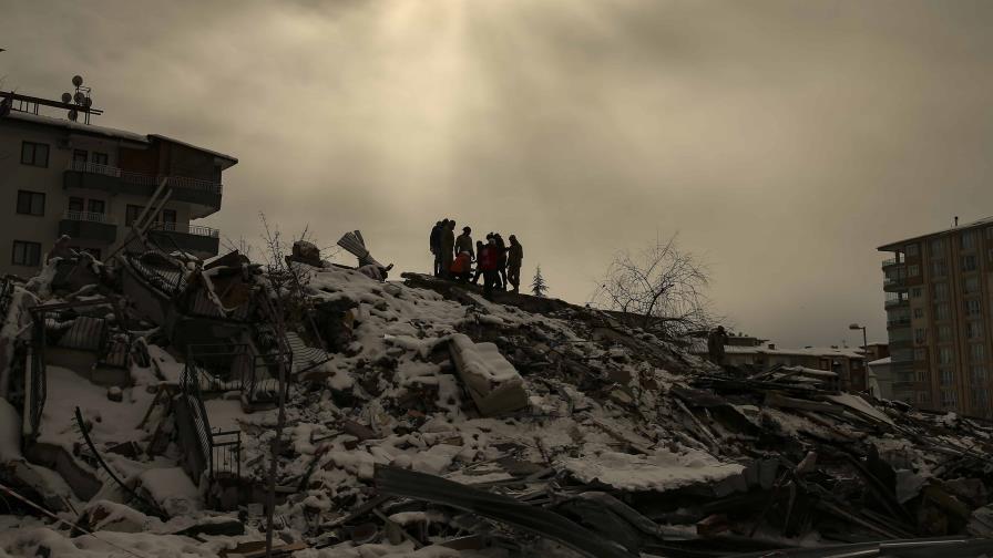 Más de 11,000 fallecidos en Turquía y Siria por terremoto