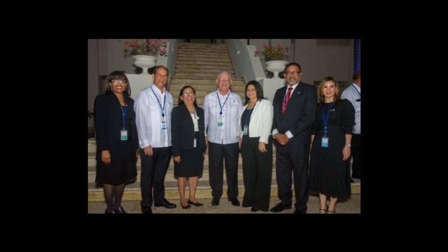 Embajador José Rafael Espaillat da la bienvenida a diplomáticos iberoamericanos