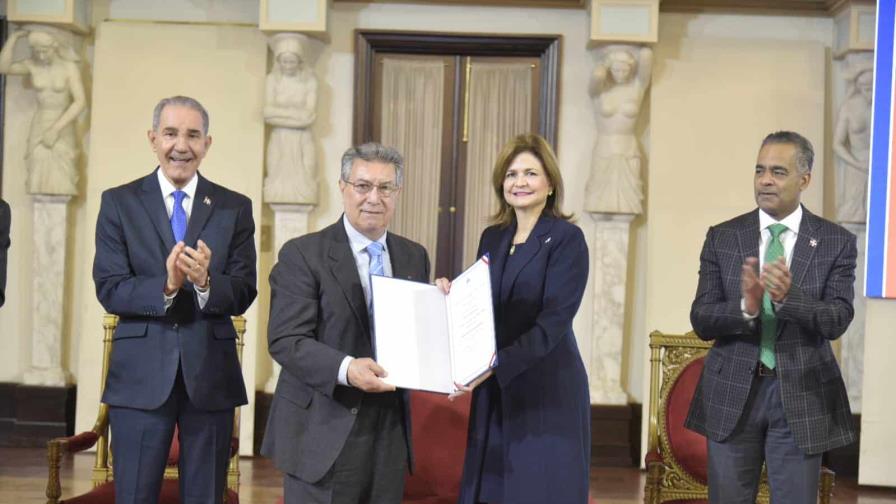 Seis científicos dominicanos ganan Premio Nacional de Ciencias