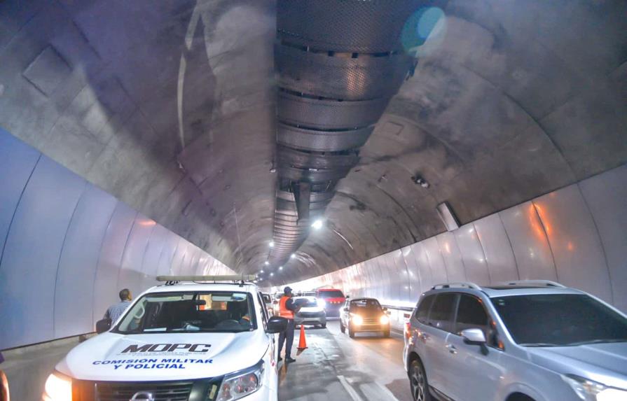 Reabren túnel de la UASD luego de breve cierre por problemas internos