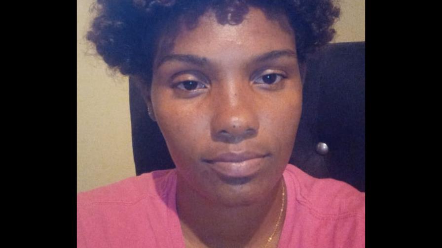 Mujer denuncia que SNS la canceló del Moscoso Puello durante su embarazo